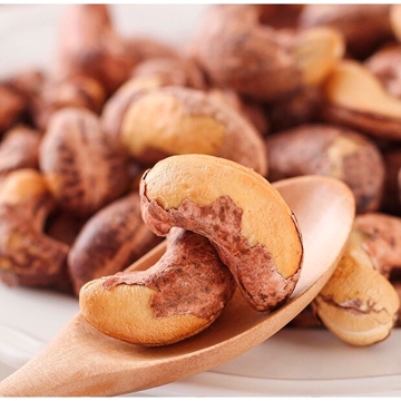 Picture of Extra Large Cashew Nuts (with skin)