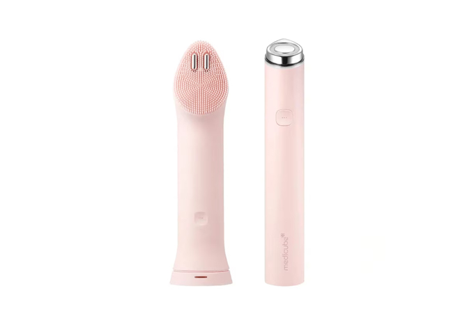 Medicube AGE-R Booster Cleanser 净透光泽洗面机粉红色